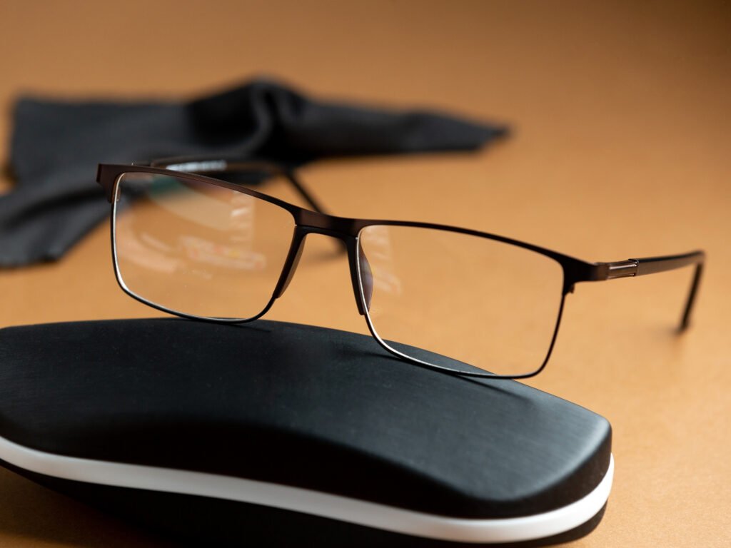 Bifocal Glasses: Your Vision, Your Way